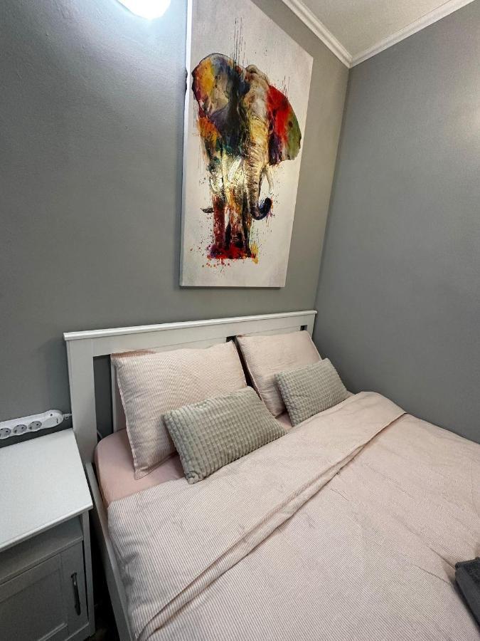 One Room Apartment Decebal Bucharest Exterior photo